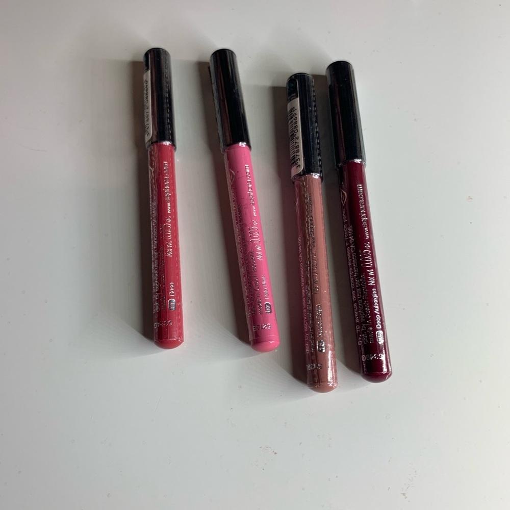 Lip Liners - Picture 3 of 5
